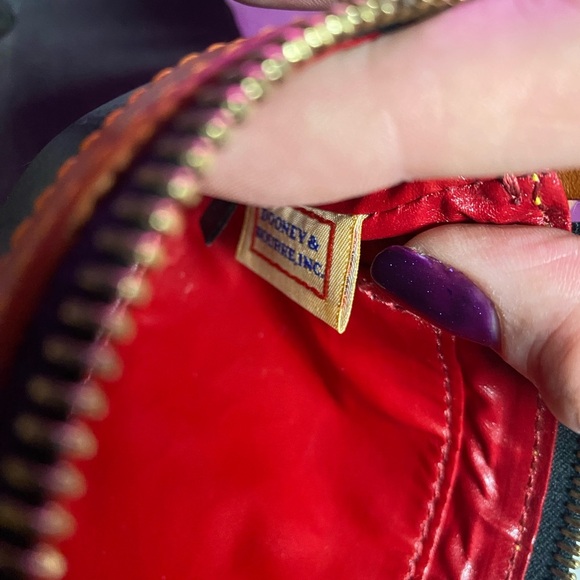 EUC Dooney & Bourke Pebbled Leather Clutch/Wristlet - Picture 5 of 7